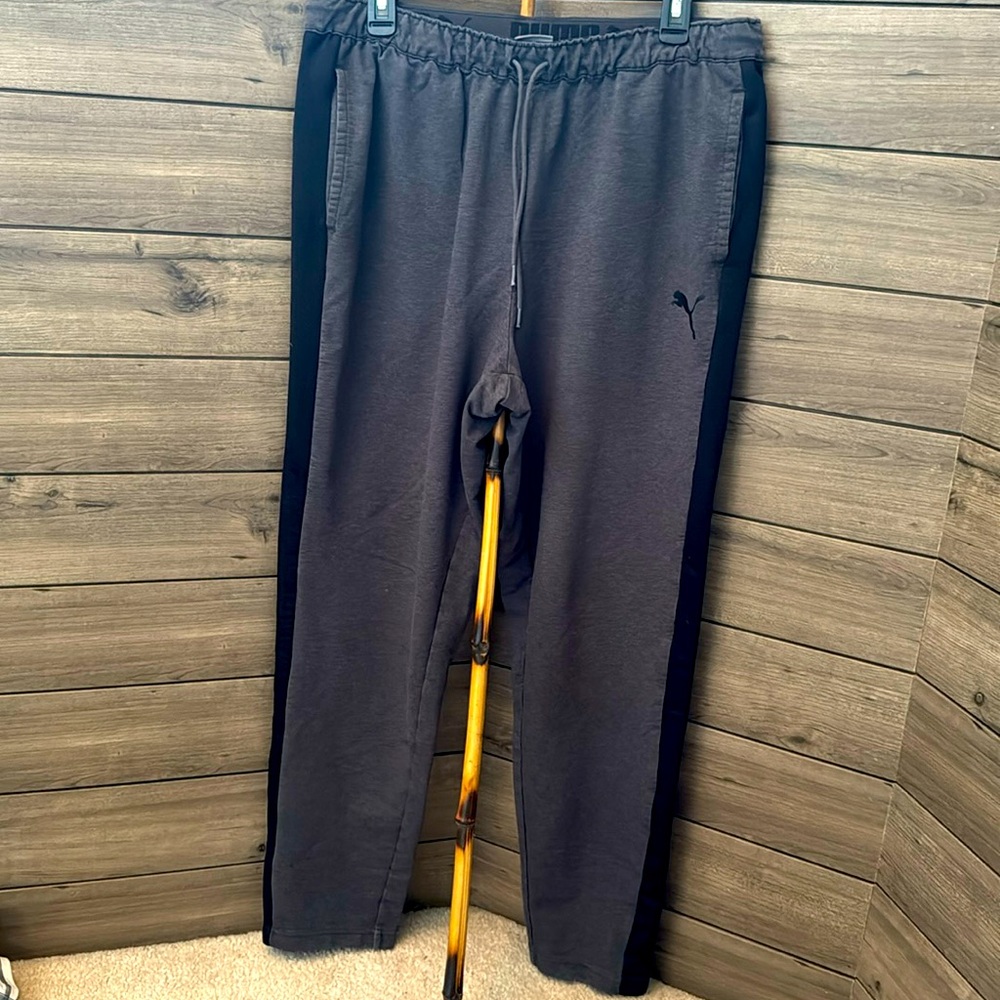 Men’s Puma sweat pants XL